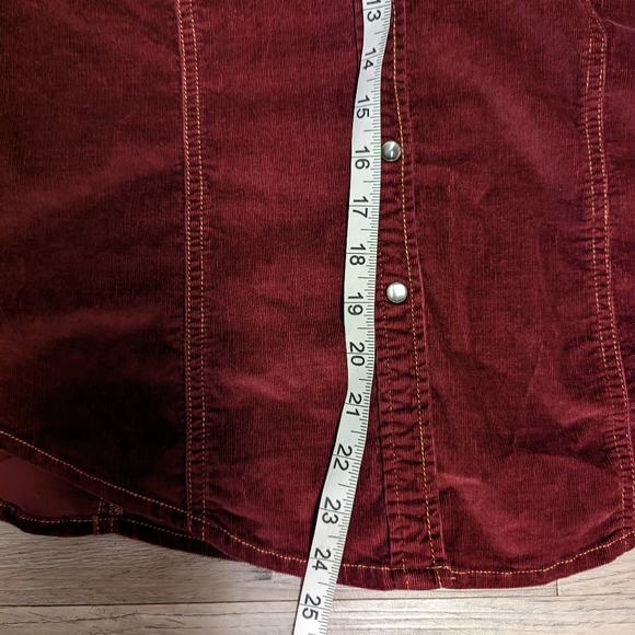 Nwot's, Levi's cord shirt for women, size m with stretch, super soft - Picture 4 of 8